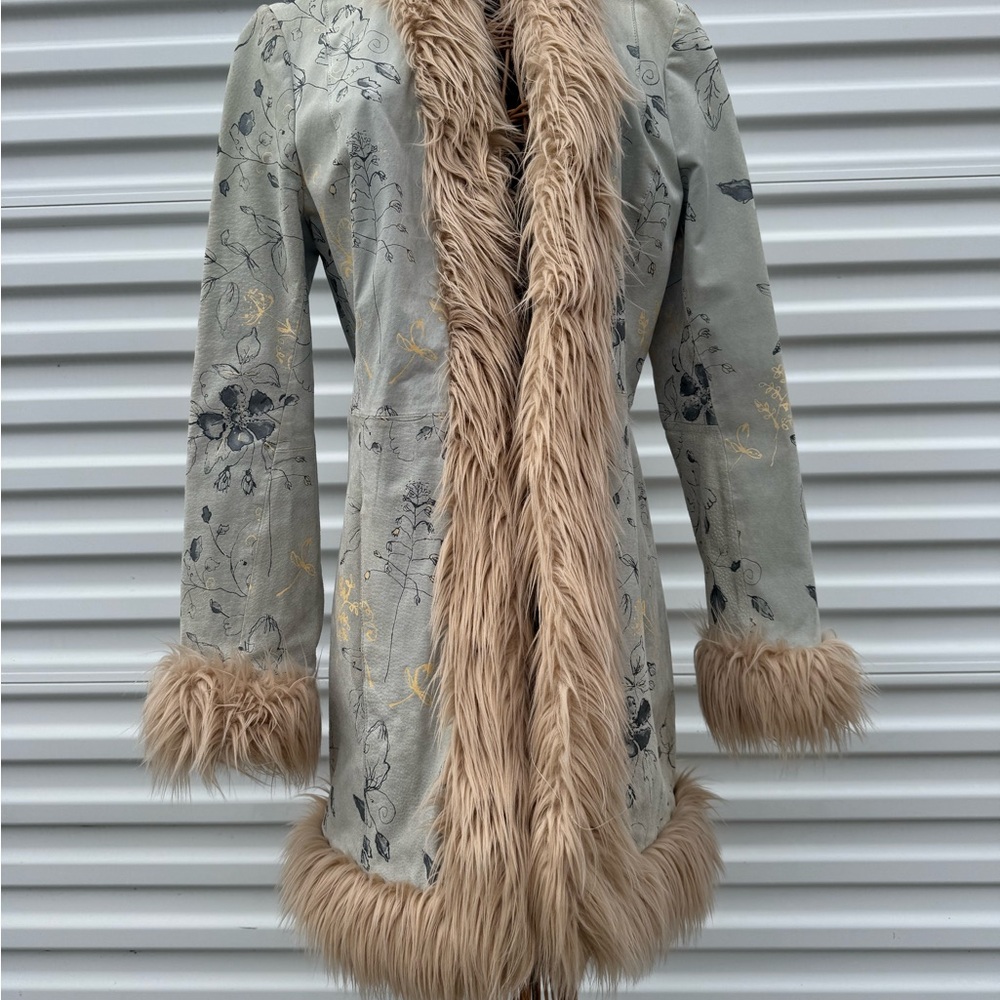 Vintage Floral Faux Fur Trimmed Coat